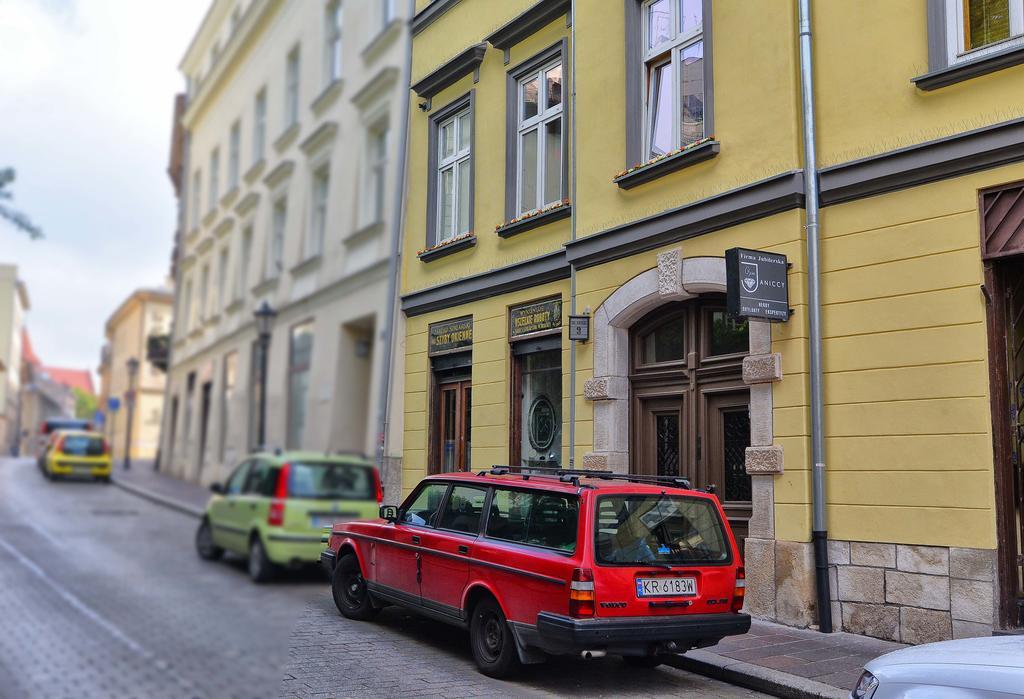Pokoje Goscinne Victoria Krakau Exterior foto